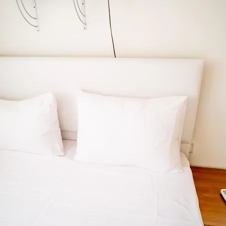 Romantiс Two-Bedroom Apartment With Sea View Girne Dış mekan fotoğraf