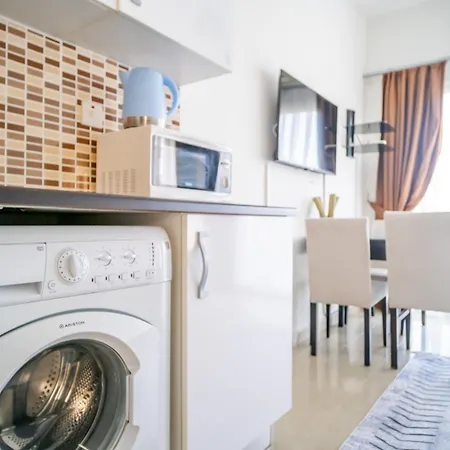 Romantiс Two-Bedroom Apartment With Sea View Girne Dış mekan fotoğraf