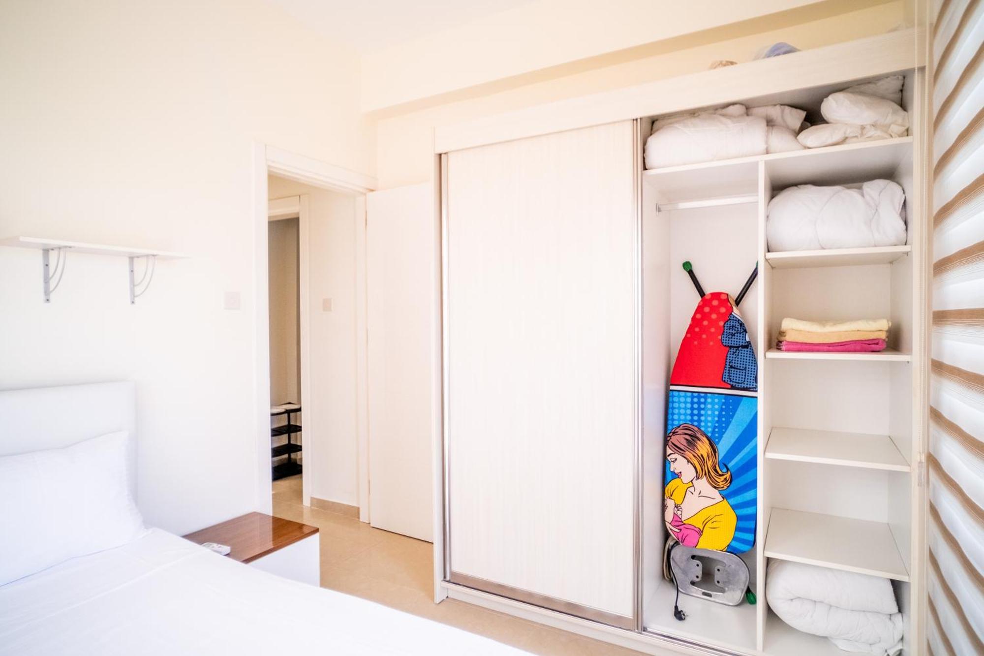 Apartment Romantiс Two-bedroom With Sea View *